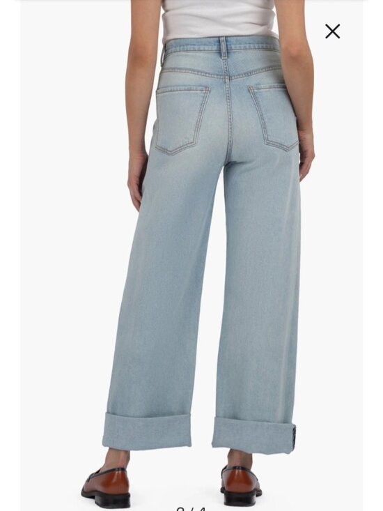 Kut from the Kloth Gwen High-Rise Wide-Leg Light-Wash Vintage Look Denim Jeans - Picture 2 of 13